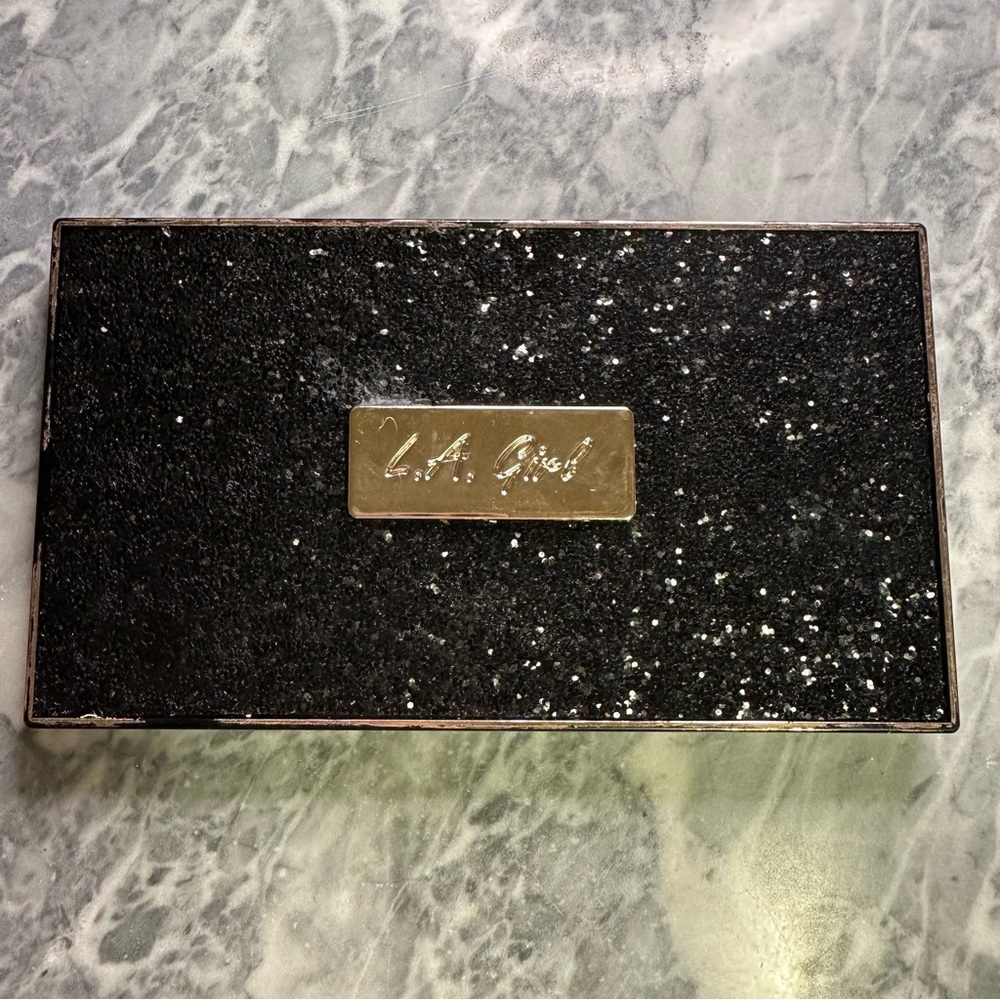 New LA‎ Girl Eyeshadow Palette